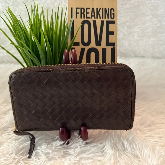 Authentic Bottega Veneta Brown Intrecciato Long Zippy Wallet - Picture 3 of 14